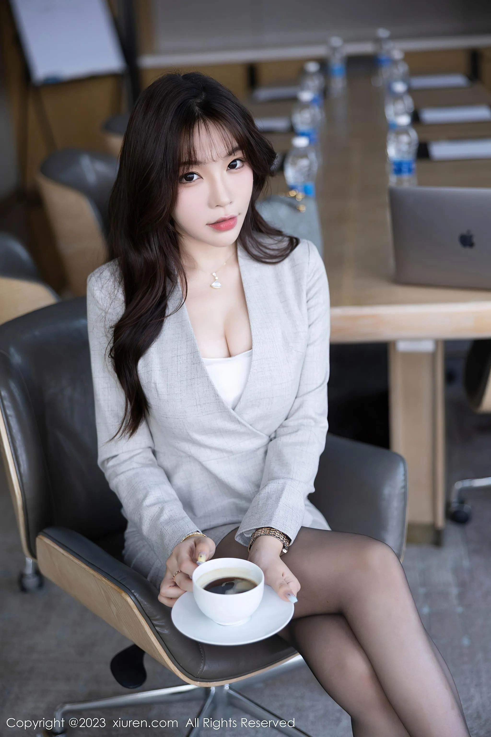 [XIUREN秀人网] 2023.10.27 NO.7577 徐莉芝Booty [103P]插图8